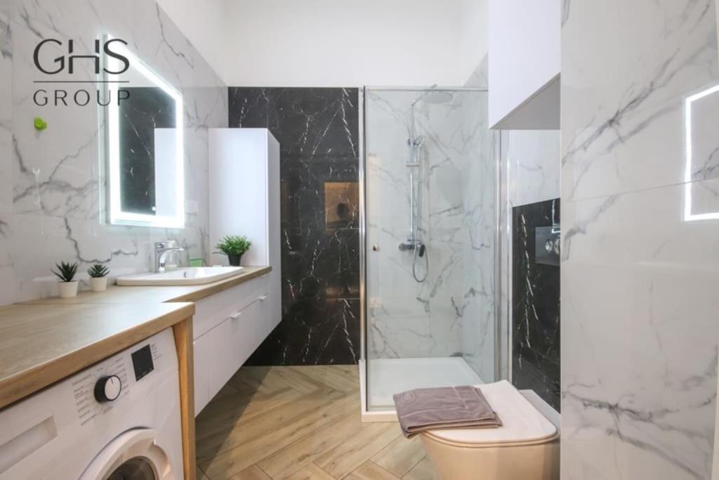 Piekny Apartament W Zabytkowej Kamienicy クラクフ エクステリア 写真